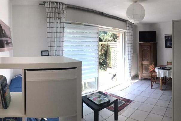 Studio Terrasse Jardin Vannes, Proximite Port Et Centre Historique, Parking Prive Luaran gambar